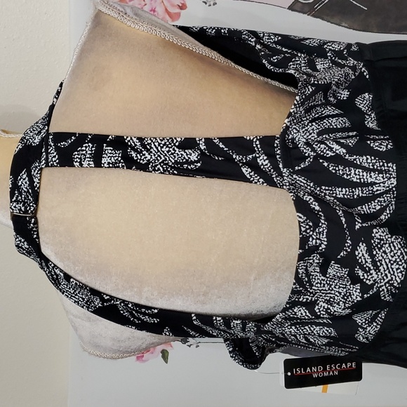 Island Escape Black and White One Piece Swimsuit - Picture 7 of 15